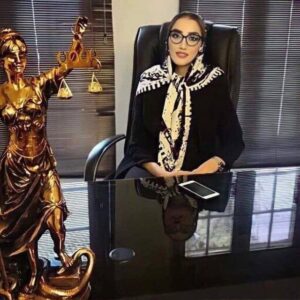 وکیل خانم آزاده حاج رستم