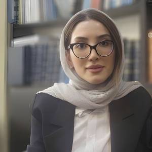 وکیل دادگستری آزاده حاج رستم