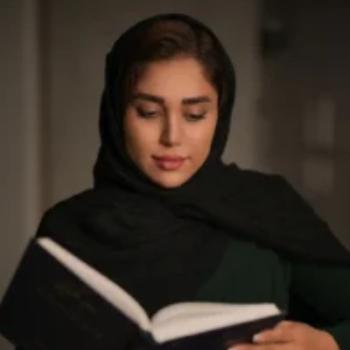 مبینا زنگنه